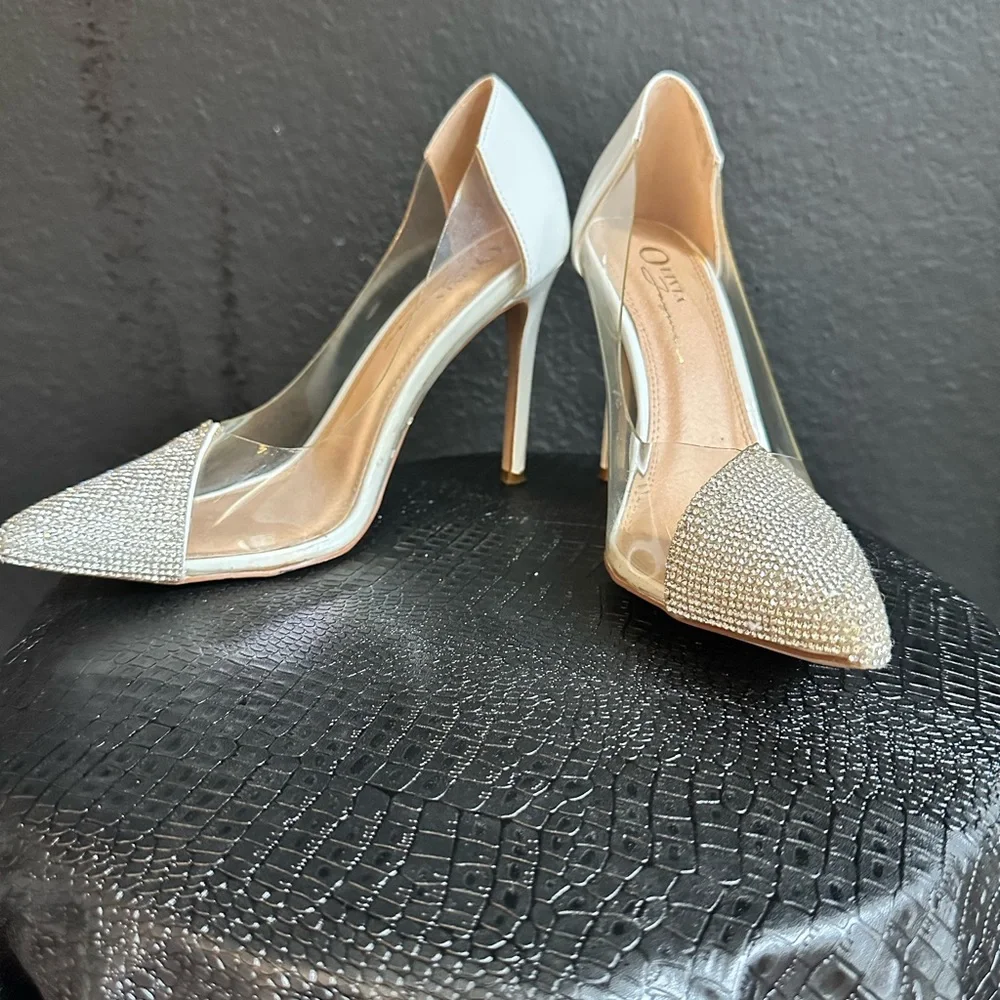 Elegant White and Silver Women's Heels - Picture 2 of 3